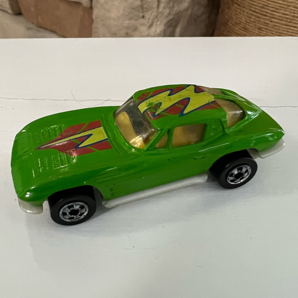 Hot wheels Corvette 1979 Green Malaysia car lightning bolt